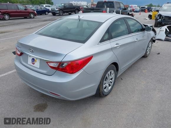 ✅ 2011 Hyundai Sonata GLS • VIN: 5NPEB4AC1BH177646 • Лот: 42212883. Опубликован ранее на IAAI с пробегом 67 074 миль. Бесплатный доступ к архиву аукционных продаж из США и подробный отчёт об истории автомобиля на DreamBid. Изображение 4.