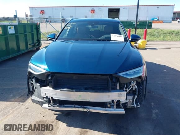 ✅ 2019 Audi e-tron Prestige • VIN: WA1VABGE0KB009718 • Lot: 42336983. Listed on IAAI with 54,871 mi. Free auction sales archive from the USA and detailed vehicle history report at DreamBid. Image 13.