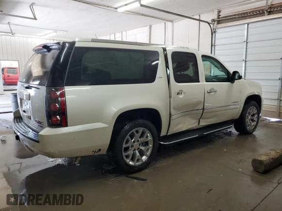✅ 2013 GMC Yukon XL Denali • VIN: 1GKS1MEFXDR378164 • Lot: 62013655. Listed on Copart with 225,004 mi. Free auction sales archive from the USA and detailed vehicle history report at DreamBid. Image 3.