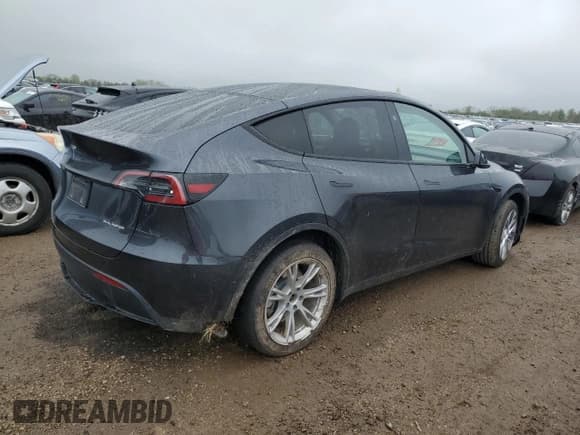 ✅ 2024 Tesla Model Y Long Range • VIN: 7SAYGDEE3RF993456 • Лот: 55379865. Опубликован ранее на Copart с пробегом 32 674 миль. Бесплатный доступ к архиву аукционных продаж из США и подробный отчёт об истории автомобиля на DreamBid. Изображение 3.