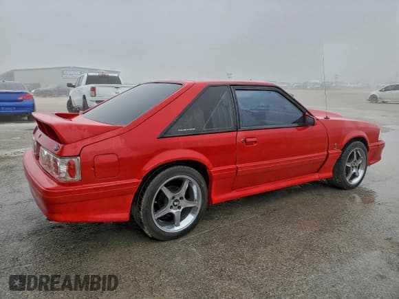 ✅ 1989 Ford Mustang • VIN: 1FABP41E3KF132875 • Lot: 96747175. Listed on Copart with 65,671 mi. Free auction sales archive from the USA and detailed vehicle history report at DreamBid. Image 3.