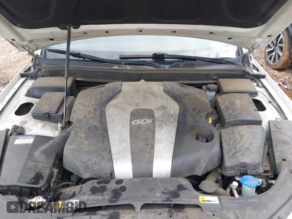 ✅ 2013 Hyundai Genesis 3.8L • VIN: KMHGC4DD2DU250120 • Lot: 43340512. Wystawiony na IAAI z przebiegiem 199 282 mil. Bezpłatny archiwum sprzedaży aukcyjnych z USA i szczegółowy raport historii pojazdu na DreamBid. Zdjęcie 10.