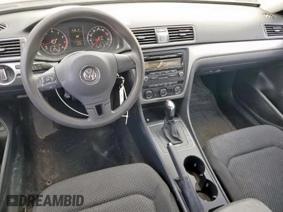 ✅ 2013 Volkswagen Passat S • VIN: 1VWAP7A31DC025976 • Lot: 93346715. Listed on Copart with 59,590 mi. Free auction sales archive from the USA and detailed vehicle history report at DreamBid. Image 8.