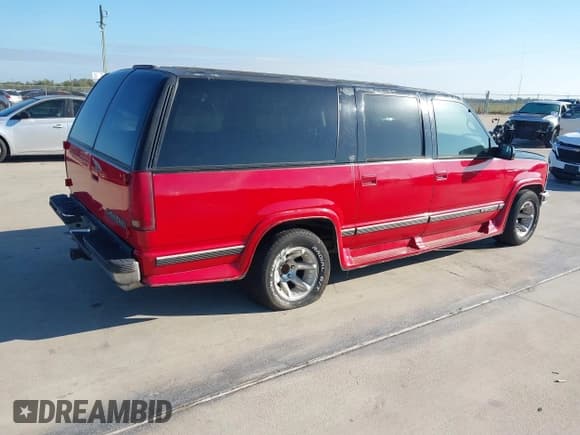 ✅ 1999 Chevrolet Suburban • VIN: 3GNEC16R4XG137836 • Лот: 43536528. Опубликован ранее на IAAI с пробегом 258 648 миль. Бесплатный доступ к архиву аукционных продаж из США и подробный отчёт об истории автомобиля на DreamBid. Изображение 4.