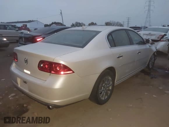 ✅ 2011 Buick Lucerne CXL Premium • VIN: 1G4HJ5EM7BU116893 • Lot: 43267652. Wystawiony na IAAI z przebiegiem 74 178 mil. Bezpłatny archiwum sprzedaży aukcyjnych z USA i szczegółowy raport historii pojazdu na DreamBid. Zdjęcie 4.