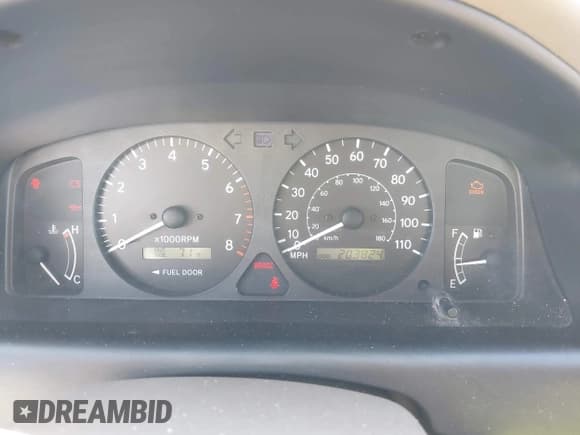 ✅ 2002 Chevrolet Prizm • VIN: 1Y1SK52892Z412379 • Lot: 41985266. Listed on IAAI with 203,824 mi. Free auction sales archive from the USA and detailed vehicle history report at DreamBid. Image 7.