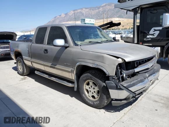 ✅ 2002 Chevrolet Silverado 1500 LT • VIN: 2GCEK19T321148587 • Лот: 70240924. Опубликован ранее на Copart с пробегом 234 896 миль. Бесплатный доступ к архиву аукционных продаж из США и подробный отчёт об истории автомобиля на DreamBid. Изображение 4.