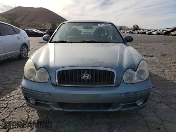 2004 Hyundai Sonata z VIN KMHWF25H04A016388, wystawiony jako Copart lot #42182035 z przebiegiem 172 752 mil mil oraz Czysty tytuł • Clean title. Historia ofert i sprzedaży dostępna na DreamBid. Obrazek 5.