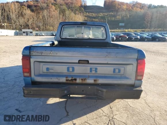 ✅ 1990 Ford Ranger Splash • VIN: 1FTCR10AXLUC22575 • Лот: 78696144. Опубликован ранее на Copart с пробегом 46 948 миль. Бесплатный доступ к архиву аукционных продаж из США и подробный отчёт об истории автомобиля на DreamBid. Изображение 6.