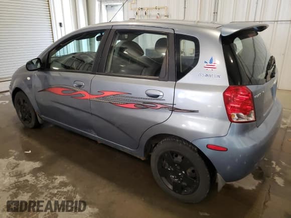 ✅ 2006 Chevrolet Aveo LS • VIN: KL1TD66696B631916 • Lot: 52196715. Wystawiony na Copart z przebiegiem 81 415 mil. Bezpłatny archiwum sprzedaży aukcyjnych z USA i szczegółowy raport historii pojazdu na DreamBid. Zdjęcie 2.