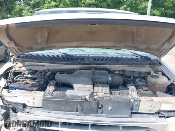 ✅ 2002 Ford Econoline Passenger XL • VIN: 1FBSS31L72HA71329 • Лот: 42448458. Опубликован ранее на IAAI с пробегом 378 078 миль. Бесплатный доступ к архиву аукционных продаж из США и подробный отчёт об истории автомобиля на DreamBid. Изображение 10.