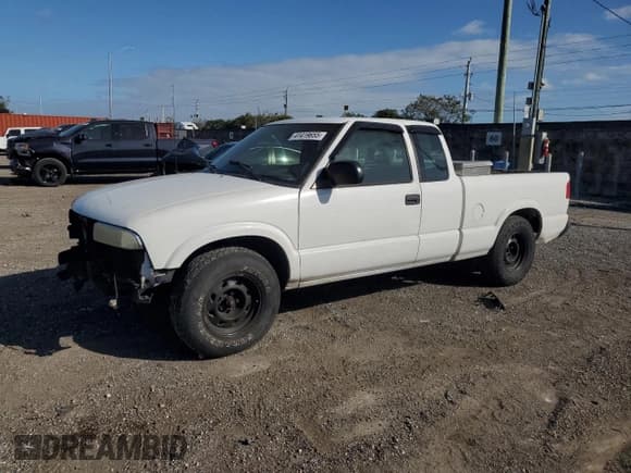✅ 2003 Chevrolet S-10 LS • VIN: 1GCCS19XX38196936 • Лот: 41419655. Опубликован ранее на Copart с пробегом 237 225 миль. Бесплатный доступ к архиву аукционных продаж из США и подробный отчёт об истории автомобиля на DreamBid. Изображение 1.