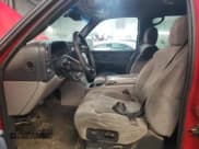 ✅ 2001 Chevrolet Suburban LT • VIN: 3GNFK16T61G156978 • Лот: 47035825. Опубликован ранее на Copart с пробегом 338 864 миль. Бесплатный доступ к архиву аукционных продаж из США и подробный отчёт об истории автомобиля на DreamBid. Изображение 7.