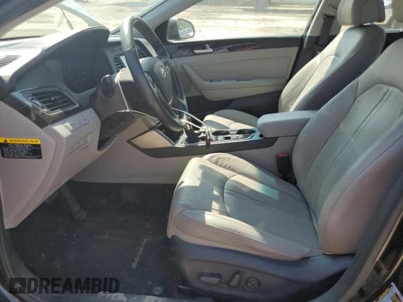 ✅ 2017 Hyundai Sonata Sport • VIN: 5NPE34AF7HH595726 • Лот: 80775245. Опубликован ранее на Copart с пробегом 105 488 миль. Бесплатный доступ к архиву аукционных продаж из США и подробный отчёт об истории автомобиля на DreamBid. Изображение 7.