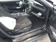 ✅ 2021 Ford Mustang EcoBoost • VIN: 1FATP8UH6M5152841 • Lot: 42149294. Wystawiony na IAAI z przebiegiem 23 834 mil. Bezpłatny archiwum sprzedaży aukcyjnych z USA i szczegółowy raport historii pojazdu na DreamBid. Zdjęcie 5.