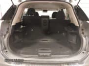 ✅ 2015 Nissan Rogue S • VIN: KNMAT2MV5FP545639 • Лот: 43431270. Опубликован ранее на IAAI с пробегом 94 523 миль. Бесплатный доступ к архиву аукционных продаж из США и подробный отчёт об истории автомобиля на DreamBid. Изображение 17.