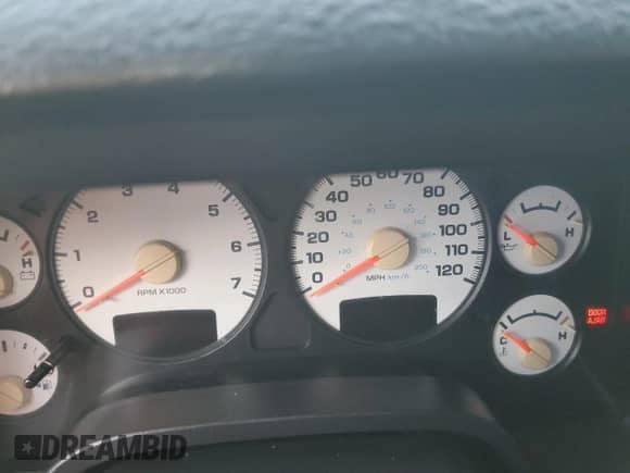 2004 Dodge 1500 SLT z VIN 1D7HA16D74J116544, wystawiony jako Copart lot #73831514 z przebiegiem Nie podano mil oraz Nie do naprawy • Non repairable. Historia ofert i sprzedaży dostępna na DreamBid. Obrazek 9.