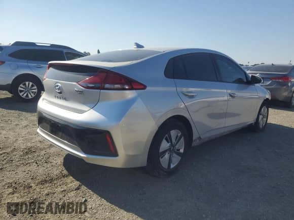 2018 Hyundai Ioniq Blue с VIN KMHC65LC3JU098011, выставлен на аукционе Copart как лот 70385715 с пробегом 150 864 миль миль и Списание • Salvage title. История ставок и продаж доступна на DreamBid. Изображение 3.