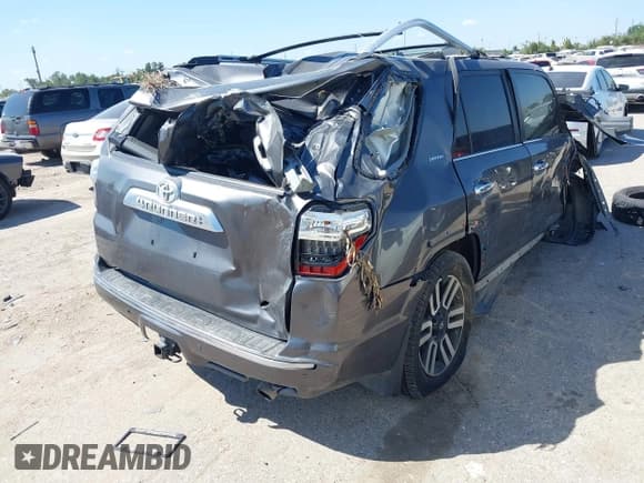 ✅ 2019 Toyota 4Runner SR5 • VIN: JTEBU5JR9K5709552 • Лот: 40316407. Опубликован ранее на IAAI с пробегом Не указан. Бесплатный доступ к архиву аукционных продаж из США и подробный отчёт об истории автомобиля на DreamBid. Изображение 4.
