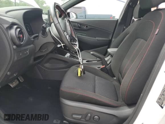 2023 Hyundai Kona N Line с VIN KM8K3CA38PU984796, выставлен на аукционе Copart как лот 60085325 с пробегом 30 759 миль миль и Списание • Salvage title. История ставок и продаж доступна на DreamBid. Изображение 7.