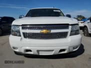 ✅ 2008 Chevrolet Suburban LTZ • VIN: 3GNFC160X8G215320 • Lot: 76341774. Wystawiony na Copart z przebiegiem 251 891 mil. Bezpłatny archiwum sprzedaży aukcyjnych z USA i szczegółowy raport historii pojazdu na DreamBid. Zdjęcie 5.