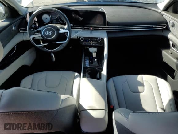 ✅ 2025 Hyundai Elantra Limited • VIN: KMHLP4DG2SU872145 • Лот: 71909075. Опубликован ранее на Copart с пробегом 10 264 миль. Бесплатный доступ к архиву аукционных продаж из США и подробный отчёт об истории автомобиля на DreamBid. Изображение 8.