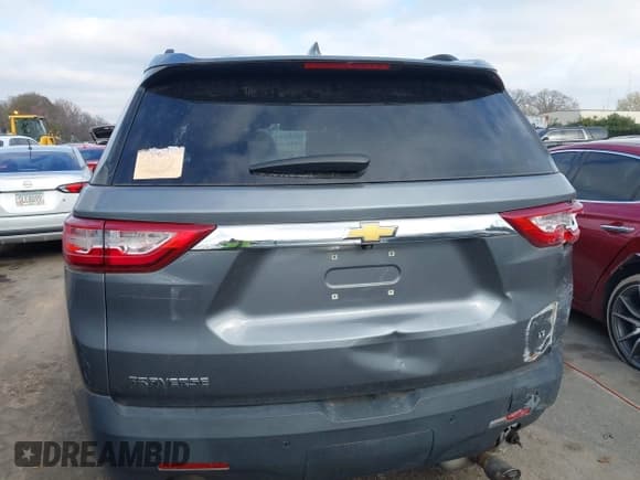 ✅ 2020 Chevrolet Traverse LT Cloth • VIN: 1GNERGKW3LJ224052 • Lot: 43895690. Wystawiony na IAAI z przebiegiem 75 649 mil. Bezpłatny archiwum sprzedaży aukcyjnych z USA i szczegółowy raport historii pojazdu na DreamBid. Zdjęcie 17.