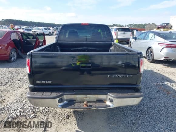 ✅ 2000 Chevrolet S-10 LS • VIN: 1GCCS1954Y8223876 • Лот: 41782118. Опубликован ранее на IAAI с пробегом 237 060 миль. Бесплатный доступ к архиву аукционных продаж из США и подробный отчёт об истории автомобиля на DreamBid. Изображение 16.