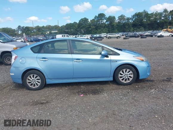 ✅ 2012 Toyota Prius • VIN: JTDKN3DPXC3005776 • Lot: 43168181. Listed on IAAI with 123,560 mi. Free auction sales archive from the USA and detailed vehicle history report at DreamBid. Image 13.