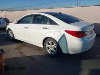 ✅ 2013 Hyundai Sonata SE • VIN: 5NPEC4AC7DH636534 • Lot: 43534324. Listed on IAAI with 308,297 mi. Free auction sales archive from the USA and detailed vehicle history report at DreamBid. Image 3.