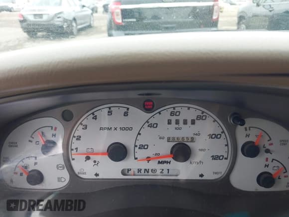 ✅ 2001 Ford Explorer Sport Trac • VIN: 1FMZU77E61UA87382 • Lot: 42461697. Wystawiony na IAAI z przebiegiem 386 659 mil. Bezpłatny archiwum sprzedaży aukcyjnych z USA i szczegółowy raport historii pojazdu na DreamBid. Zdjęcie 7.