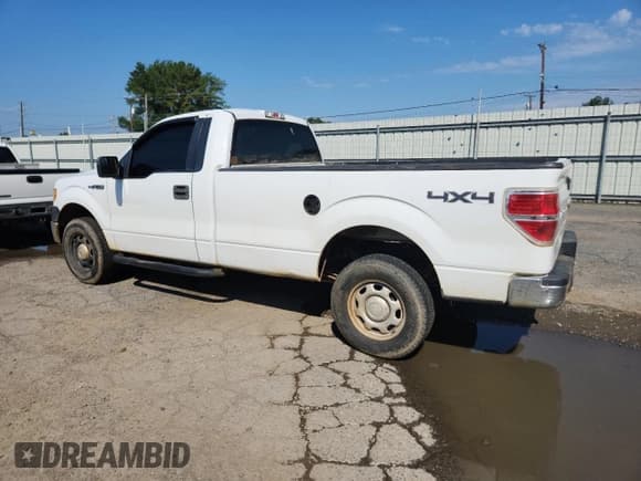 ✅ 2012 Ford F-150 XL • VIN: 1FTPF1EFXCKD38109 • Lot: 71618565. Listed on Copart with 225,068 mi. Free auction sales archive from the USA and detailed vehicle history report at DreamBid. Image 2.