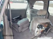 ✅ 2000 Mazda MPV DX • VIN: JM3LW28G5Y0119299 • Lot: 41878858. Wystawiony na IAAI z przebiegiem 144 783 mil. Bezpłatny archiwum sprzedaży aukcyjnych z USA i szczegółowy raport historii pojazdu na DreamBid. Zdjęcie 8.