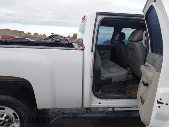 ✅ 2013 Chevrolet Silverado 2500HD Work Truck • VIN: 1GC1KVCG6DF216930 • Лот: 43751035. Опубликован ранее на IAAI с пробегом 325 976 миль. Бесплатный доступ к архиву аукционных продаж из США и подробный отчёт об истории автомобиля на DreamBid. Изображение 8.