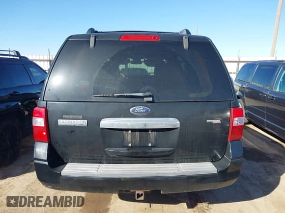 ✅ 2008 Ford Expedition SSV • VIN: 1FMFU15518LA78723 • Lot: 43556116. Wystawiony na IAAI z przebiegiem 87 776 mil. Bezpłatny archiwum sprzedaży aukcyjnych z USA i szczegółowy raport historii pojazdu na DreamBid. Zdjęcie 16.