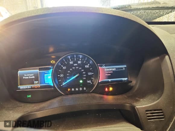 ✅ 2017 Ford Explorer XLT • VIN: 1FM5K8D8XHGD81059 • Lot: 92208235. Wystawiony na Copart z przebiegiem 185 324 mil. Bezpłatny archiwum sprzedaży aukcyjnych z USA i szczegółowy raport historii pojazdu na DreamBid. Zdjęcie 9.