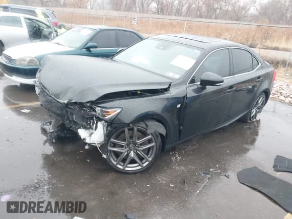 ✅ 2017 Lexus IS 350 • VIN: JTHCE1D20H5013327 • Лот: 41146140. Опубликован ранее на IAAI с пробегом 85 328 миль. Бесплатный доступ к архиву аукционных продаж из США и подробный отчёт об истории автомобиля на DreamBid. Изображение 18.