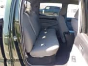 ✅ 2012 Toyota Tacoma PreRunner • VIN: 3TMKU4HN3CM032186 • Lot: 42328362. Wystawiony na IAAI z przebiegiem 261 734 mil. Bezpłatny archiwum sprzedaży aukcyjnych z USA i szczegółowy raport historii pojazdu na DreamBid. Zdjęcie 8.