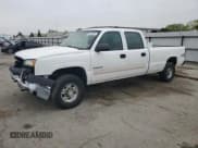 ✅ 2004 Chevrolet Silverado 2500HD LS • VIN: 1GCHK23U04F194278 • Lot: 83757055. Wystawiony na Copart z przebiegiem 261 583 mil. Bezpłatny archiwum sprzedaży aukcyjnych z USA i szczegółowy raport historii pojazdu na DreamBid. Zdjęcie 1.
