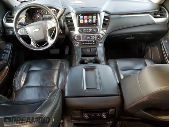 ✅ 2019 Chevrolet Suburban LT • VIN: 1GNSKHKC9KR395942 • Lot: 79017794. Wystawiony na Copart z przebiegiem 271 163 mil. Bezpłatny archiwum sprzedaży aukcyjnych z USA i szczegółowy raport historii pojazdu na DreamBid. Zdjęcie 8.