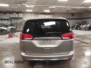 ✅ 2018 Chrysler Pacifica Touring L • VIN: 2C4RC1BG0JR321011 • Lot: 43291829. Wystawiony na IAAI z przebiegiem 79 540 mil. Bezpłatny archiwum sprzedaży aukcyjnych z USA i szczegółowy raport historii pojazdu na DreamBid. Zdjęcie 15.