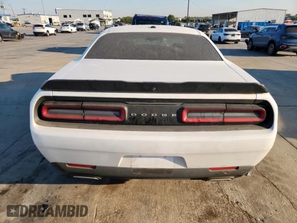✅ 2023 Dodge Challenger GT • VIN: 2C3CDZJG5PH503941 • Lot: 84649275. Wystawiony na Copart z przebiegiem 45 752 mil. Bezpłatny archiwum sprzedaży aukcyjnych z USA i szczegółowy raport historii pojazdu na DreamBid. Zdjęcie 6.