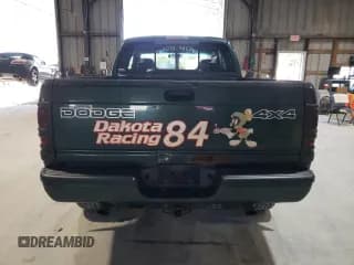 ✅ 2000 Dodge 1500 • VIN: 3B7HF13Z0YG125699 • Лот: 78959104. Опубликован ранее на Copart с пробегом Не указан. Бесплатный доступ к архиву аукционных продаж из США и подробный отчёт об истории автомобиля на DreamBid. Изображение 6.