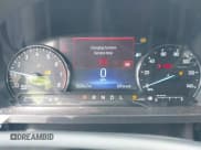 ✅ 2024 Ford Explorer XLT • VIN: 1FMSK7DH6RGA86877 • Lot: 42273669. Wystawiony na IAAI z przebiegiem 32 234 mil. Bezpłatny archiwum sprzedaży aukcyjnych z USA i szczegółowy raport historii pojazdu na DreamBid. Zdjęcie 7.