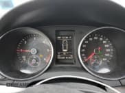 ✅ 2011 Volkswagen Golf TDI • VIN: WVWDM7AJ9BW199250 • Lot: 91474345. Wystawiony na Copart z przebiegiem 167 330 mil. Bezpłatny archiwum sprzedaży aukcyjnych z USA i szczegółowy raport historii pojazdu na DreamBid. Zdjęcie 9.