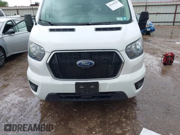 ✅ 2023 Ford Transit Passenger XL • VIN: 1FBAX2YG2PKA91028 • Лот: 42106198. Опубликован ранее на IAAI с пробегом 52 874 миль. Бесплатный доступ к архиву аукционных продаж из США и подробный отчёт об истории автомобиля на DreamBid. Изображение 12.