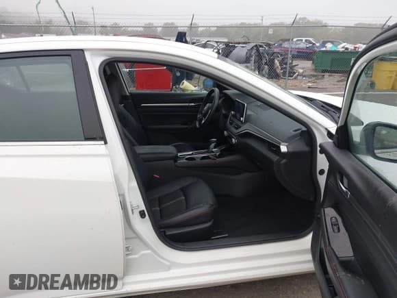 ✅ 2024 Nissan Altima SR • VIN: 1N4BL4CV1RN336275 • Lot: 43556950. Listed on IAAI with 67,029 mi. Free auction sales archive from the USA and detailed vehicle history report at DreamBid. Image 5.