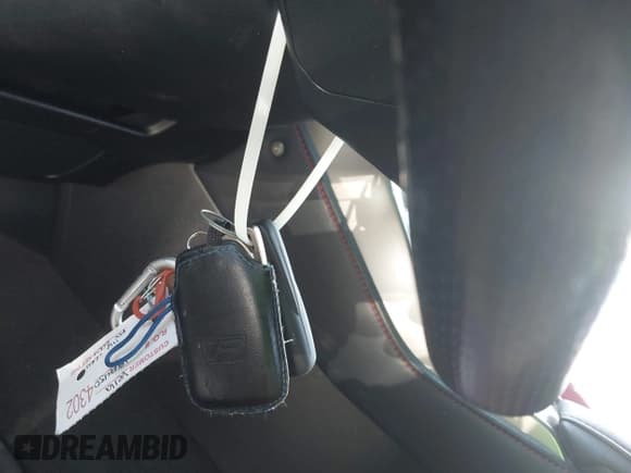 ✅ 2016 Lexus NX 200t • VIN: JTJBARBZ5G2069171 • Lot: 42280820. Wystawiony na IAAI z przebiegiem 85 612 mil. Bezpłatny archiwum sprzedaży aukcyjnych z USA i szczegółowy raport historii pojazdu na DreamBid. Zdjęcie 11.