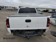 ✅ 2003 Chevrolet Silverado 2500HD LS • VIN: 1GCHC29U03E371453 • Lot: 85531544. Wystawiony na Copart z przebiegiem 149 837 mil. Bezpłatny archiwum sprzedaży aukcyjnych z USA i szczegółowy raport historii pojazdu na DreamBid. Zdjęcie 6.