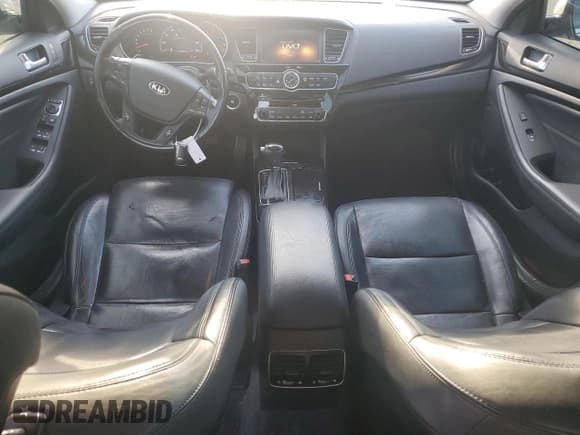 ✅ 2014 Kia Cadenza Premium • VIN: KNALN4D78E5165749 • Lot: 69600365. Wystawiony na Copart z przebiegiem 218 837 mil. Bezpłatny archiwum sprzedaży aukcyjnych z USA i szczegółowy raport historii pojazdu na DreamBid. Zdjęcie 8.